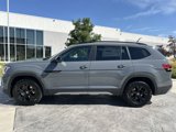 New 2025 Volkswagen Atlas Peak Edition SE image 2
