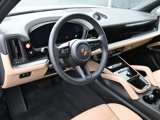 Used 2025 Porsche Cayenne image 5