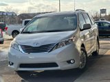 Used 2017 Toyota Sienna XLE image 3