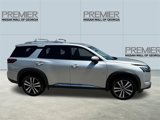 New 2025 Nissan Pathfinder Platinum w/ Black Appearance Package image 4
