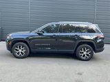 Used 2024 Jeep Grand Cherokee Limited image 2