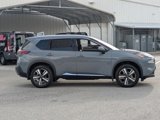 Used 2023 Nissan Rogue SL w/ SL Premium Package image 4