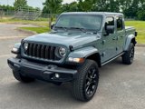 Used 2025 Jeep Gladiator Sport image 2