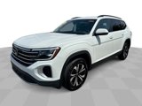 Certified 2025 Volkswagen Atlas SE image 4