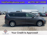 Used 2022 Chrysler Pacifica Touring-L image 6