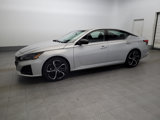Used 2023 Nissan Altima 2.5 SR image 2