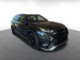 Used 2024 Toyota Highlander XSE image 3