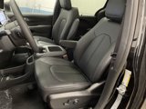 New 2025 Chrysler Pacifica Select image 4