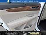 New 2025 Volkswagen Atlas SE image 5