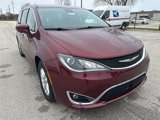 Used 2020 Chrysler Pacifica Touring w/ Advanced Safetytec Group image 4