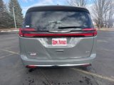 New 2025 Chrysler Pacifica Select image 5