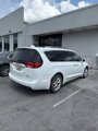 Used 2017 Chrysler Pacifica Touring-L Plus w/ Advanced Safetytec Group image 4