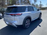 New 2025 Nissan Pathfinder Platinum image 5