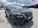 Used 2025 Nissan Rogue SV image 3