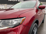 Used 2019 Nissan Rogue SV w/ Sun & Sound Touring Package image 2