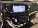 Used 2021 Chrysler Pacifica Touring-L image 2