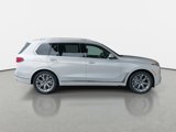 New 2026 BMW X7 xDrive40i w/ Premium Package image 4