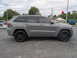Certified 2022 Jeep Grand Cherokee Laredo X image 3