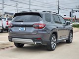 Used 2025 Honda Pilot Touring image 3