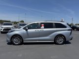 New 2025 Toyota Sienna XLE image 4