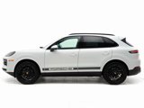 Certified 2025 Porsche Cayenne image 2