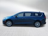 New 2025 Chrysler Pacifica Select image 4
