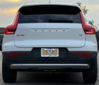 Used 2022 Volvo XC40 T4 Momentum image 4