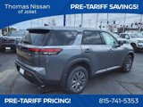 New 2025 Nissan Pathfinder S image 3