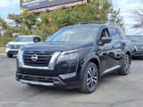 New 2025 Nissan Pathfinder Platinum image 2