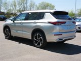 New 2025 Mitsubishi Outlander SEL image 2