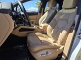 Certified 2025 Porsche Macan image 5