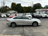 Used 2017 Toyota Camry SE image 4
