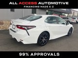 Used 2022 Toyota Camry SE image 2