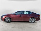 Used 2023 Nissan Altima 2.5 SV image 2