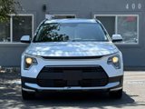 Used 2023 Kia Niro EX image 2