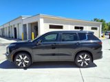 New 2025 Mitsubishi Outlander SE image 2