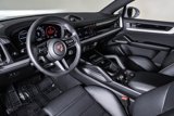 Used 2025 Porsche Cayenne Coupe image 4