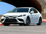 Used 2022 Toyota Camry SE image 2