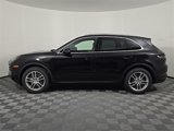 Used 2025 Porsche Cayenne image 2