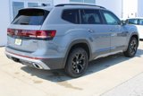 New 2026 Volkswagen Atlas Peak Edition image 6