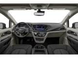 Used 2021 Chrysler Pacifica Touring-L image 5