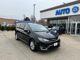 Used 2017 Chrysler Pacifica Touring-L image 3