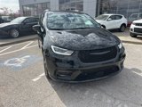 New 2025 Chrysler Pacifica Select image 4