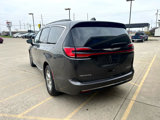 Used 2023 Chrysler Pacifica Limited image 5