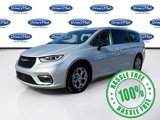 Used 2024 Chrysler Pacifica Limited image 3