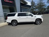 New 2025 GMC Yukon XL Denali w/ Denali Reserve Package image 3