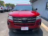 Used 2018 Ford Explorer XLT w/ Equipment Group 202A image 2