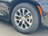 New 2025 Chrysler Pacifica Pinnacle image 5