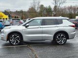 New 2025 Mitsubishi Outlander SEL image 2