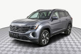Used 2025 Volkswagen Atlas SE image 4
